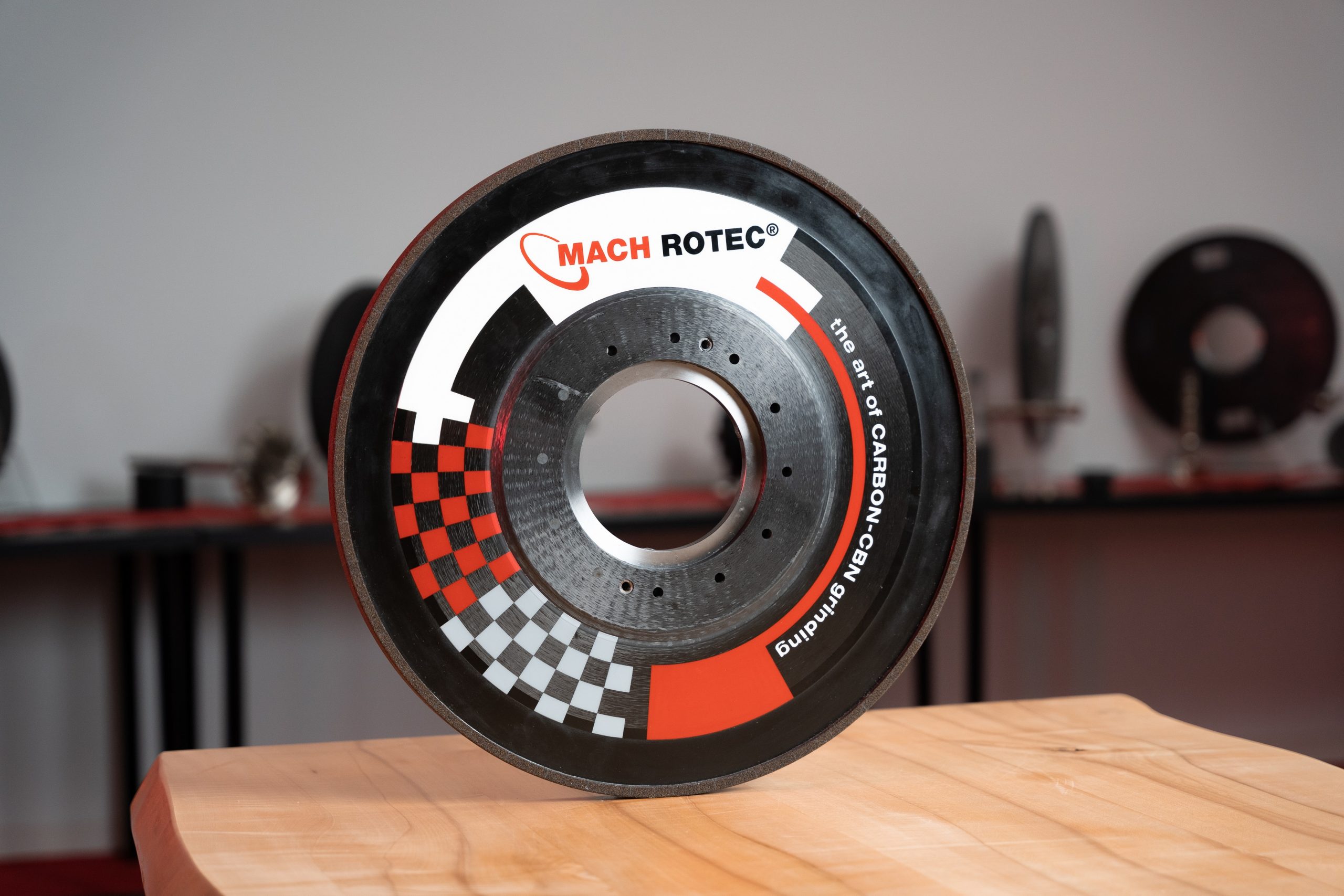 MACH ROTEC  / 炭素繊維強化プラスチックボディ(CFRP)砥石 | 株式会社シーケービー
