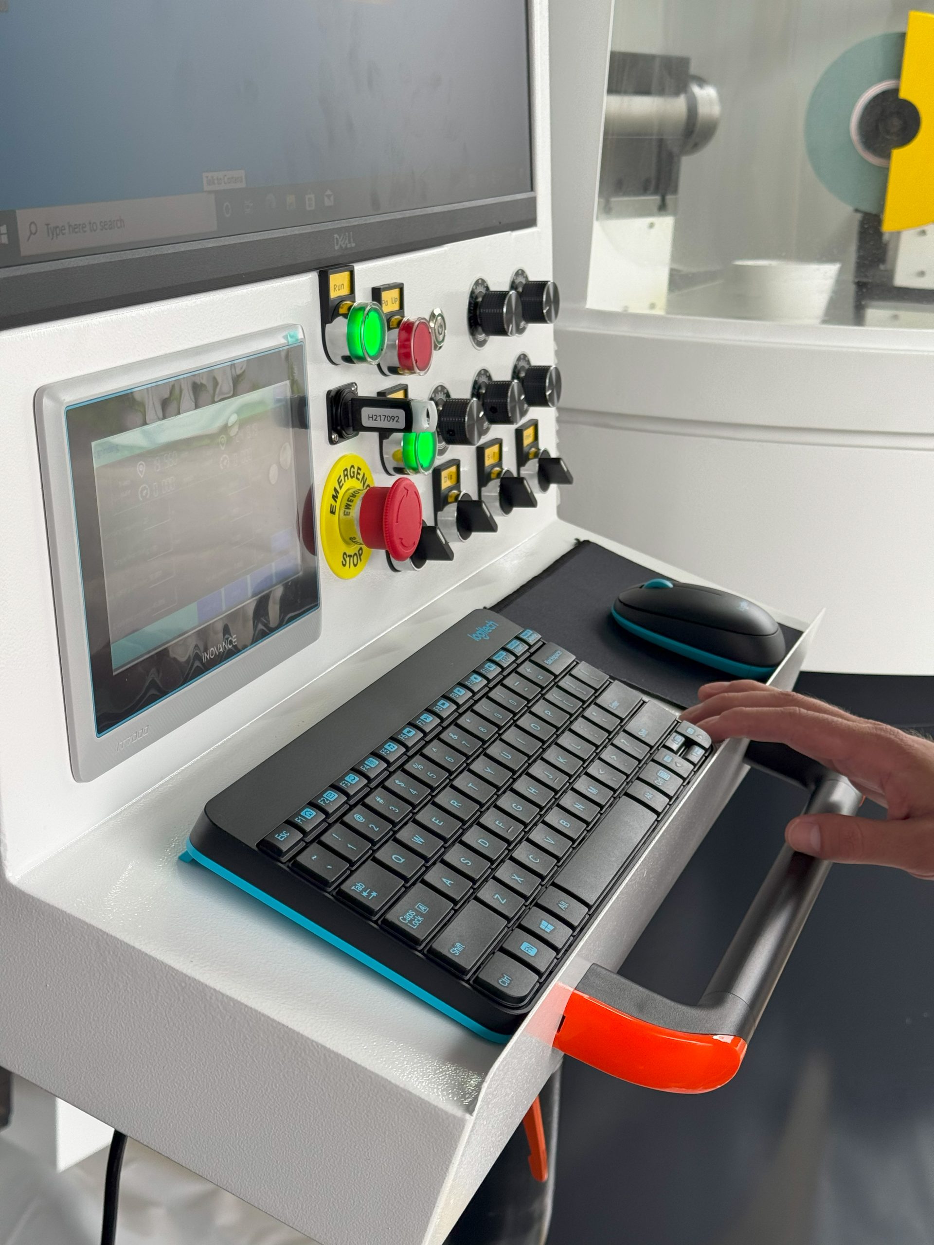 GWD Industrial  / 砥石成形機 GWDress | 株式会社シーケービー